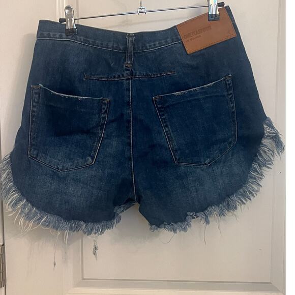 One Teaspoon Le Wolves Mid Length Denim Short 28 Indigo Wash Distressed Beachy - Picture 3 of 10